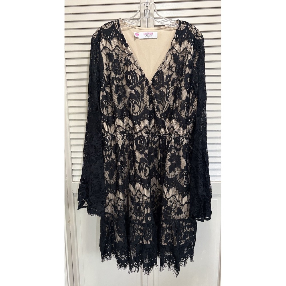 Southern Fried Chics Floral Lace Dress Black Lined 3XL Long Bell Sleeve V Neck